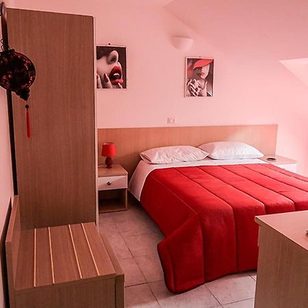 Suisse Hotel Caserta Buitenkant foto