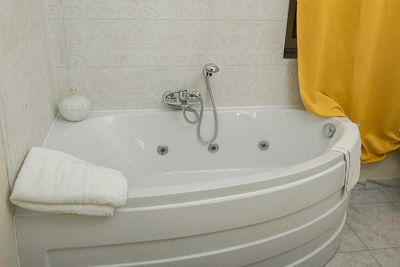 Suisse Hotel Caserta Buitenkant foto