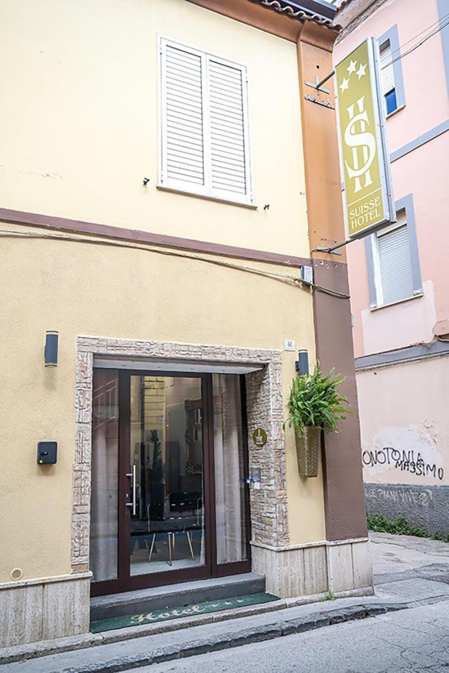 Suisse Hotel Caserta Buitenkant foto